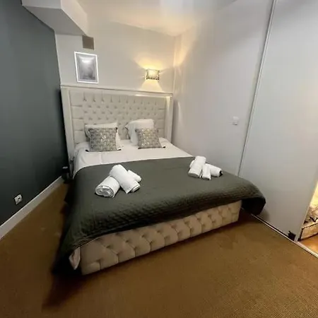 Wondersuite - Centre Avec Parking Couvert -15mn De Paris Et 10 Mn De Stade De France, Wifi, Netflix Apartment Deuil-la-Barre