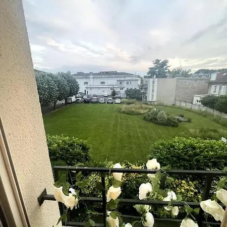 Apartment Wondersuite - Centre Avec Parking Couvert -15mn De Paris Et 10 Mn De Stade De France, Wifi, Netflix